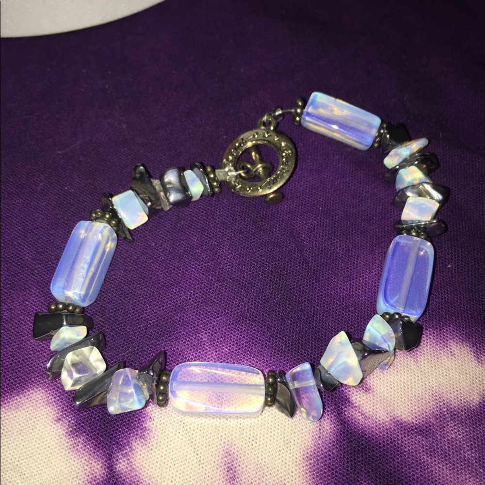 Vintage bracelet with hematite and glass beads